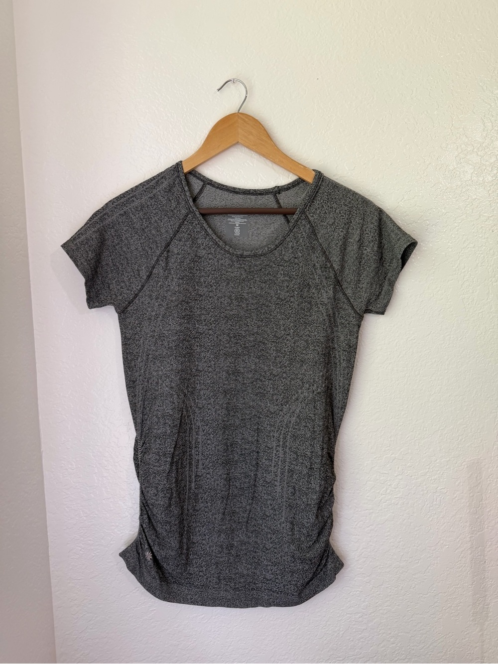 Athleta Speedlight Heathered Charcoal Short-Sleeve Performance Tee